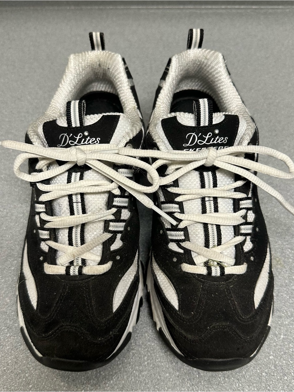 Skechers D’Lites Biggest Fan Black White Sneakers Size 7.5 Memory Foam
